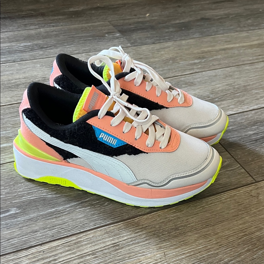 NWOT Puma White and Coral Sneakers with Neon Highlights